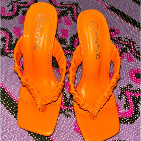 Orange mules - Picture 2 of 2